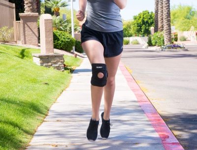 hardlopen met kniebrace pijnverlichting